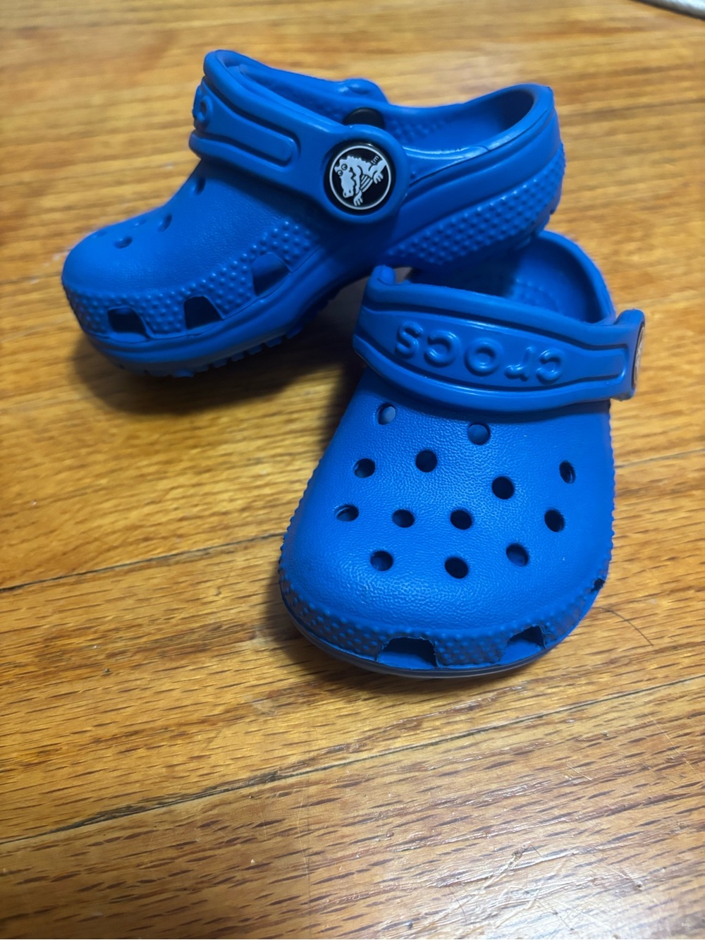 CROCS Kids Royal Blue Classic Clog Sandals